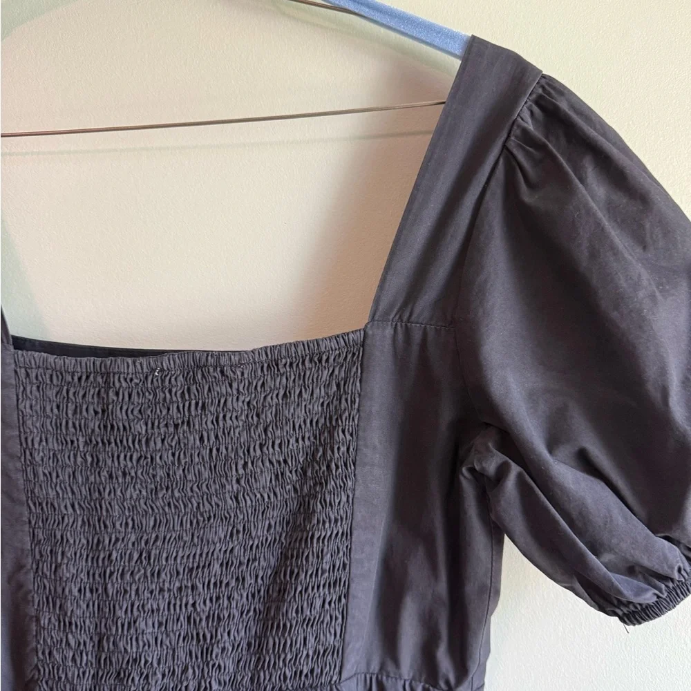 Astr Black Square-Neck Midi Dress with Puff Sleeves - Picture 9 of 12